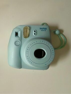 Fujifilm Instax Mini 8 Instant Camera - Mint Green Color